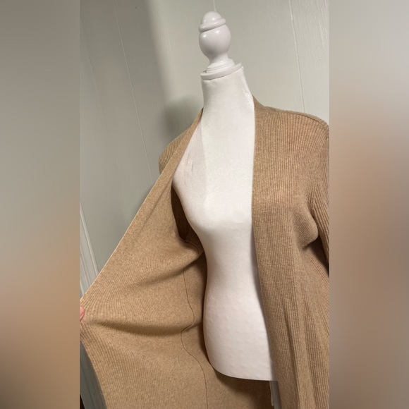 LOFT camel color mid length cardigan smoke free home no damage clean - Picture 2 of 4